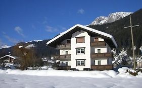 Ferienwohnungen/Holiday Apartments Lederer